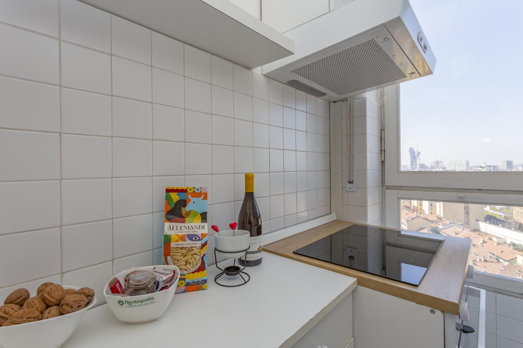 Skyline View Biancamano 1 Bdr With Balcony By Rentopolis Milano Eksteriør billede